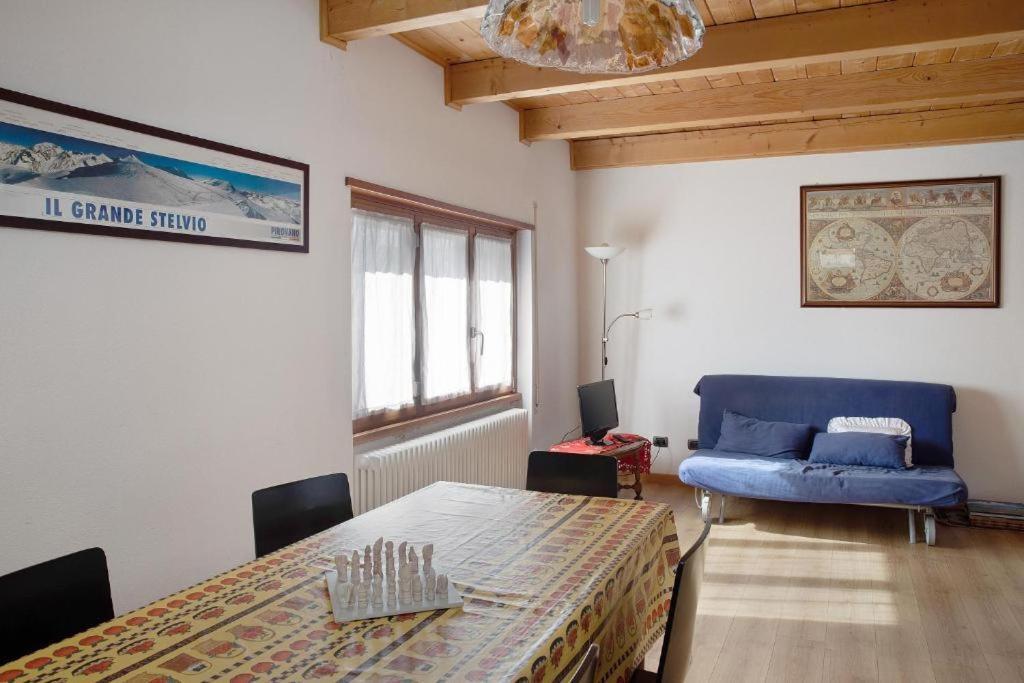 Atirano Villa Luaran gambar