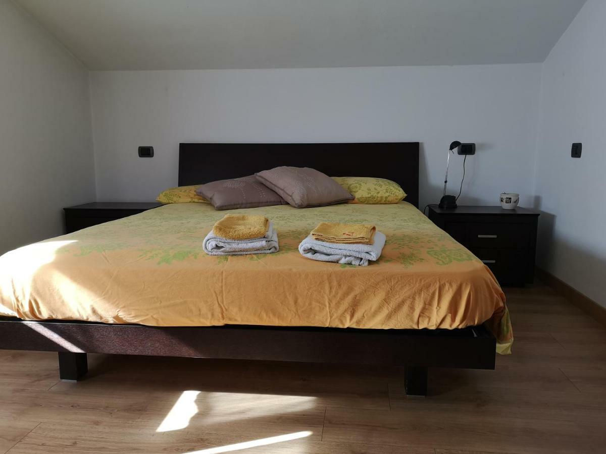 Atirano Villa Luaran gambar